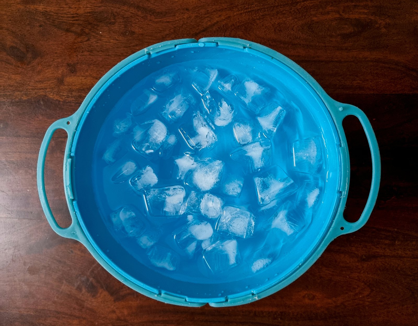 Eiswürfel auf Oberfläche